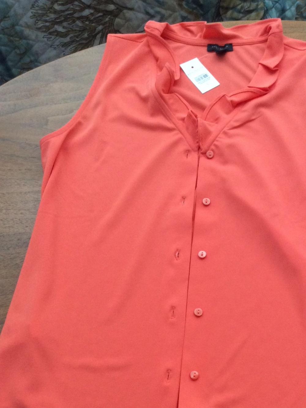 Ann Taylor sleeveless blouse button up size small orange coral